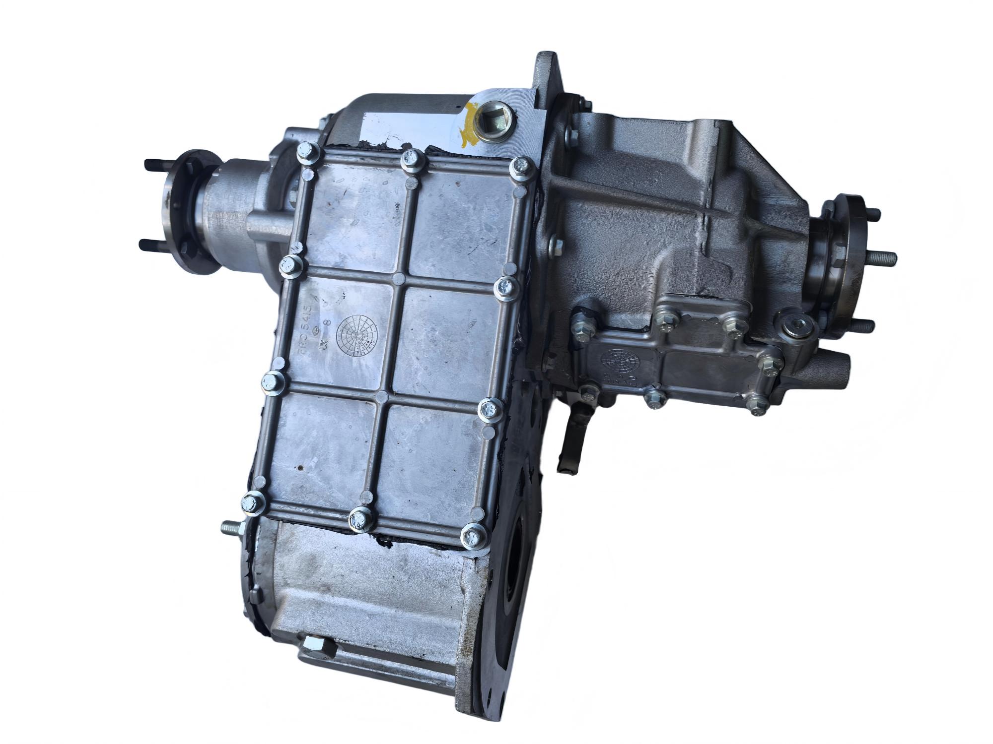 IAB100030 路虎卫士 300TDI LT230 分动箱