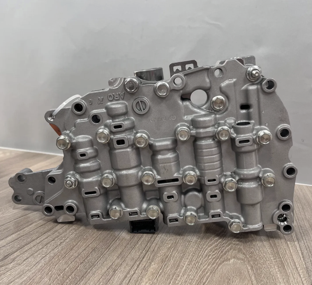 质量有保证的汽车配件 Jf017e CVT8 变速箱阀体适用于日产