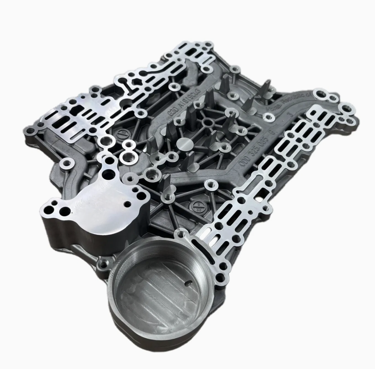 高品质 0dd325025 大众汽车变速箱零件变速箱阀体